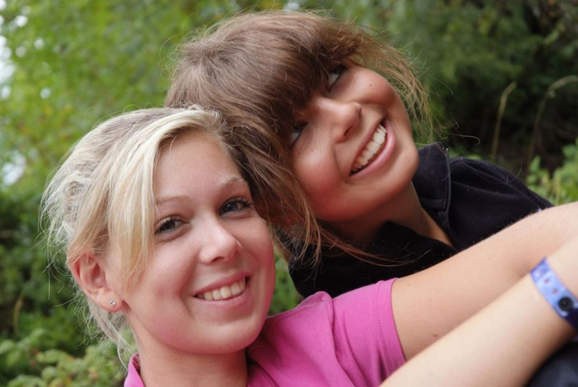 Deux copines de grimpe : Camille et Aïna !