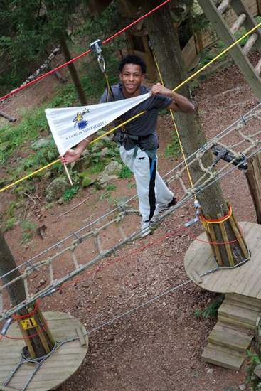 Christophe, porte drapeau de l’Everest !