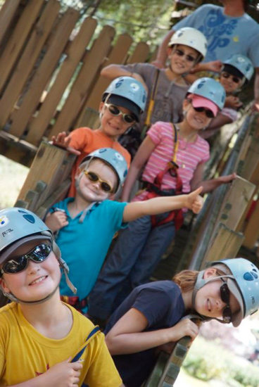 Bigarrée et souriante, la bande de l’après-midi !