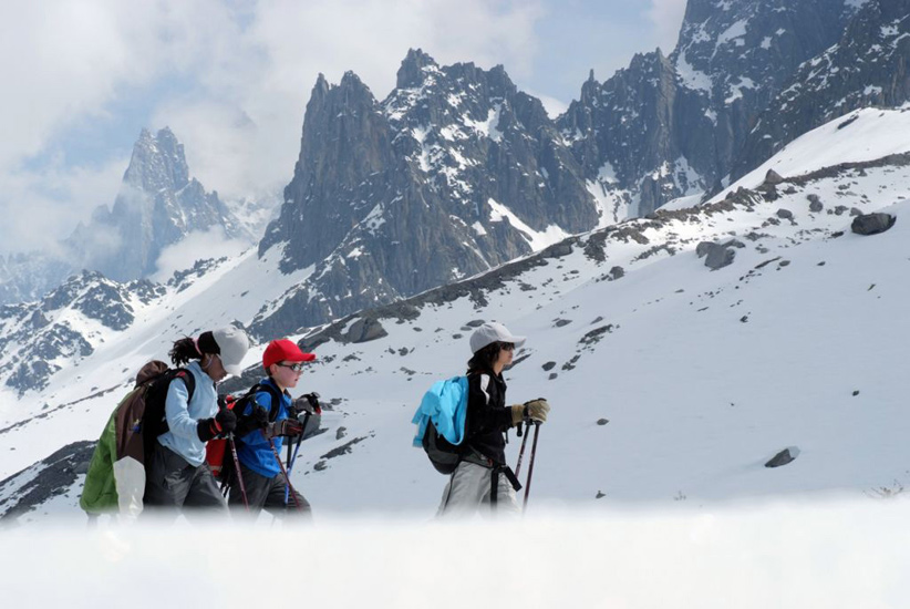 Qu’est-ce qui se passe les copains ? Le niveau de la neige monte ? (Maëlys, Dimitri et Gaëlle)