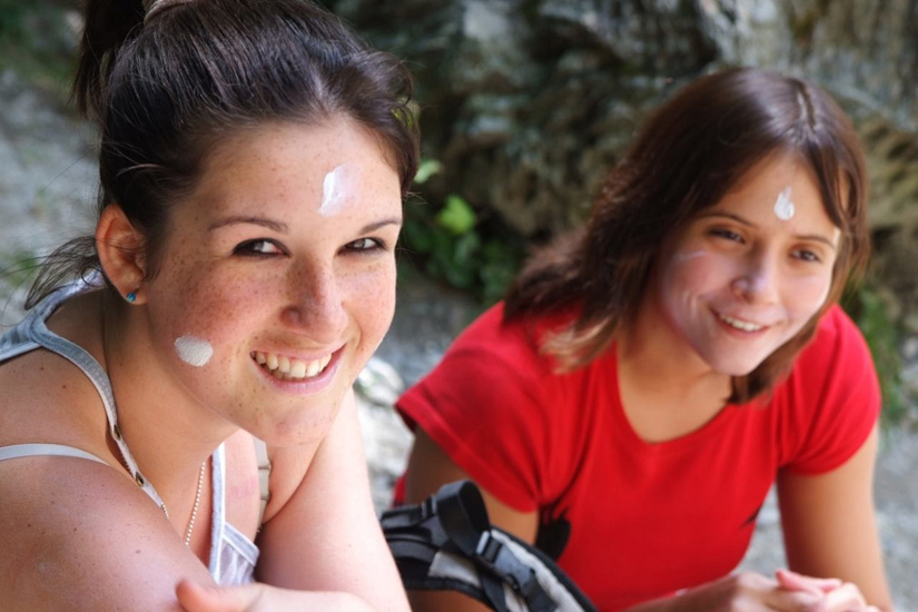 Confites hures de mur ! (Laura et Clémence)