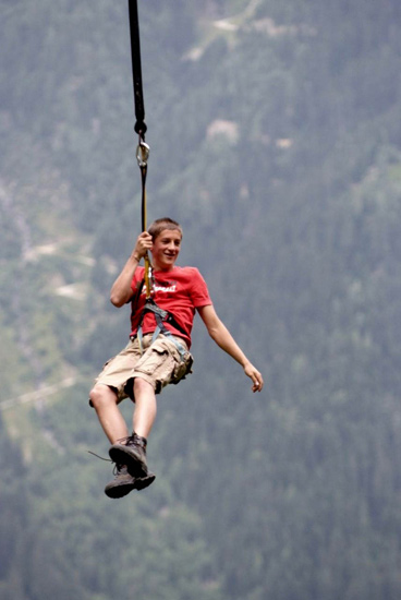 Il ne manquait plus que Tarzan et bien le voici en chair et en os !