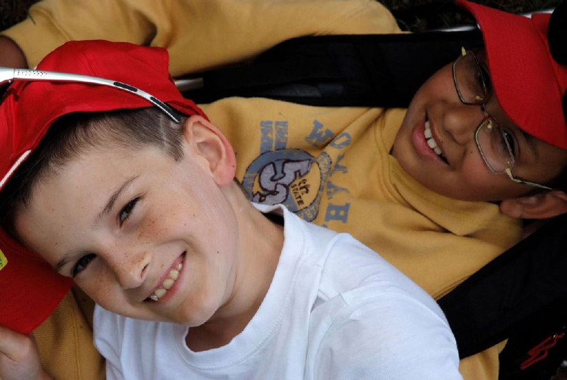 Corentin et Alex, tout sourire durant notre pause goûter !