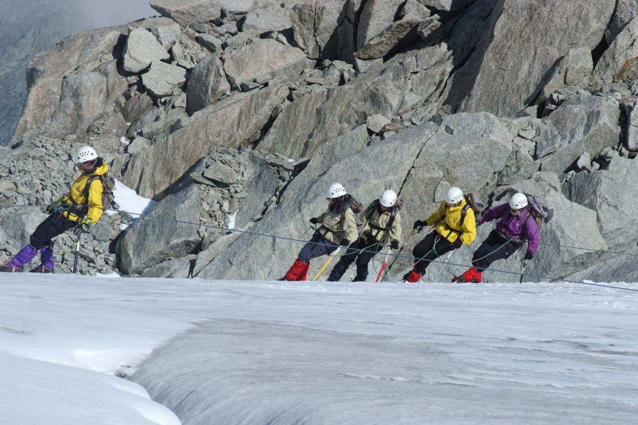 Toujours en tension sur les cordes, nous travaillons aussi les exercices de descente !