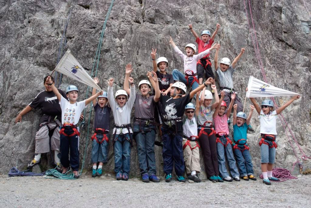 Au pied du mur naturel, le traditionnel cri d’encouragement !