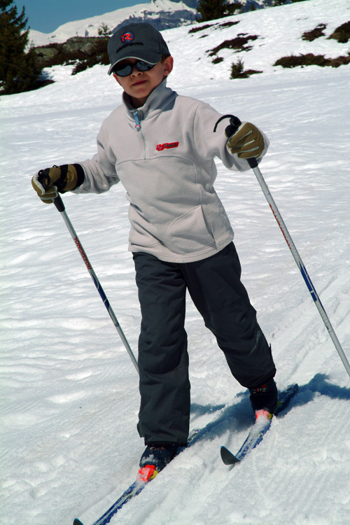 On dirait pas là, mais Christophe est en train de longer un grand lac enneigé, alors on suit bien les traces !