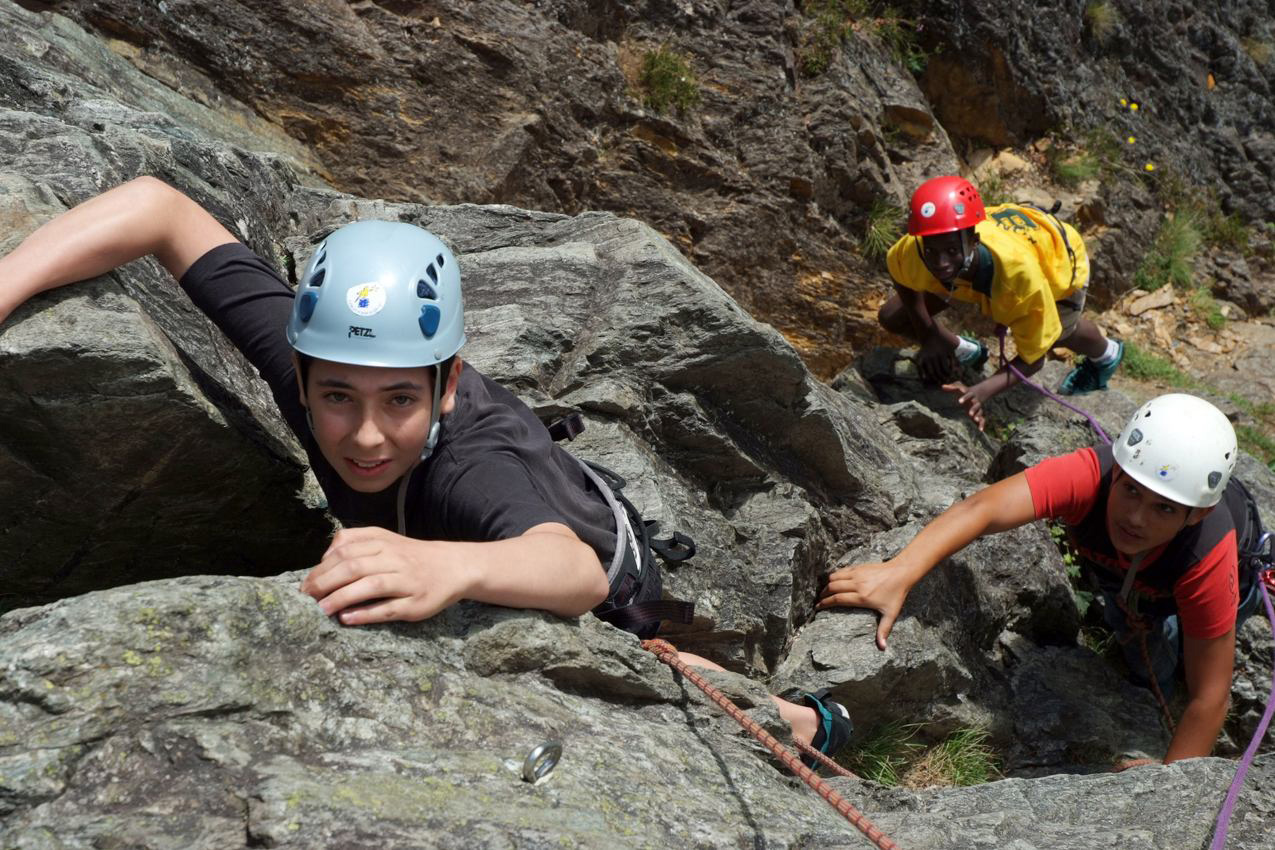 La cordée de l’Everest en pleine ascension : Gregory, Khalil et Tidiany !