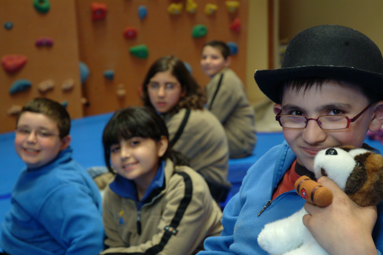 Faces ensoleilleés… par les sourires et la bonne humeur ! (Benjamin, Stéphanie, Thybault, Inès et  Dylan)