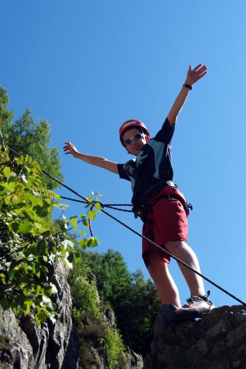 I beleive i can fly, i beleive i can touch the sky…. (Kevin)