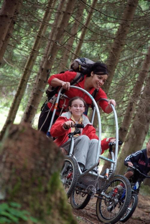 Donia et Estelle en terrain difficile…