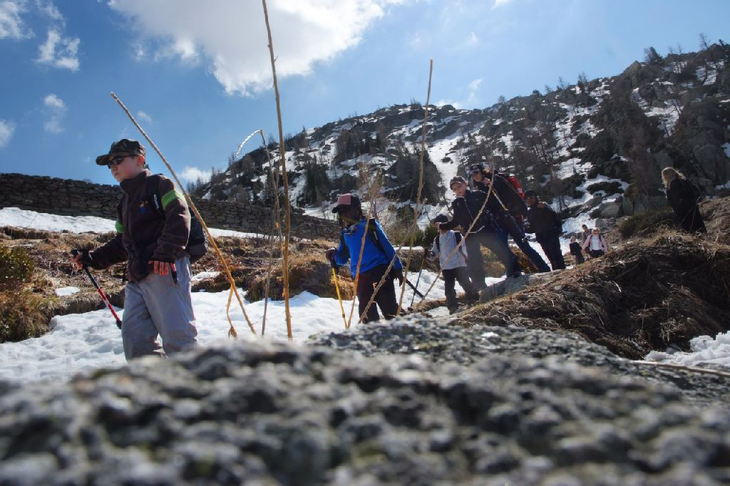 On redescend un peu ! Direction le point de vue sur la mer de glace !