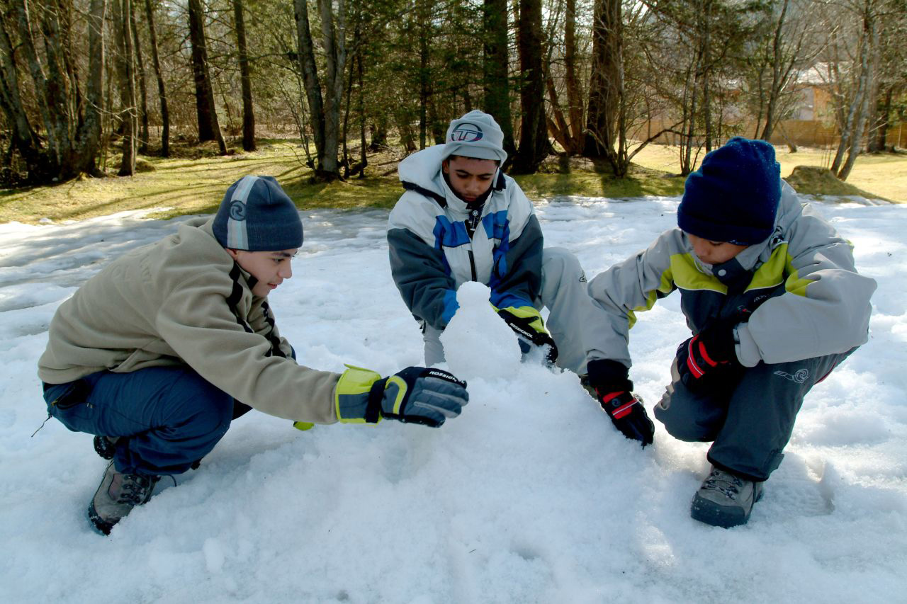 C’est drôle, la neige ça donne une soudaine envie de construction en tout genre !