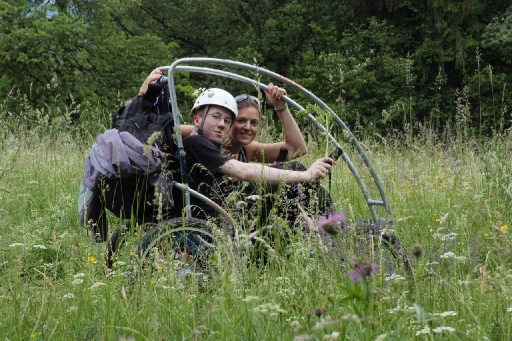 Equipe de choc en petite pause bucolique : le charmant Rémy accompagné de la belle Marielle !