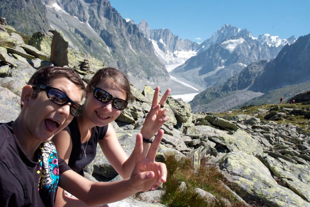 Matthias et Andréa peuvent être heureux, ils ont découvert la mer de glace !