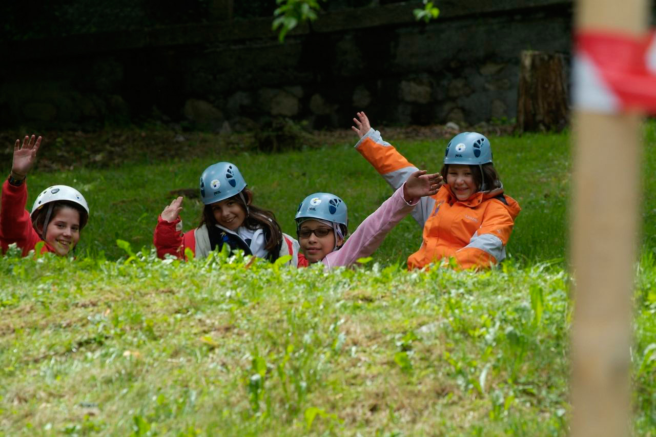 Joueuses de pelouses ! Sophia, Delphine, Emmy et Chloé !