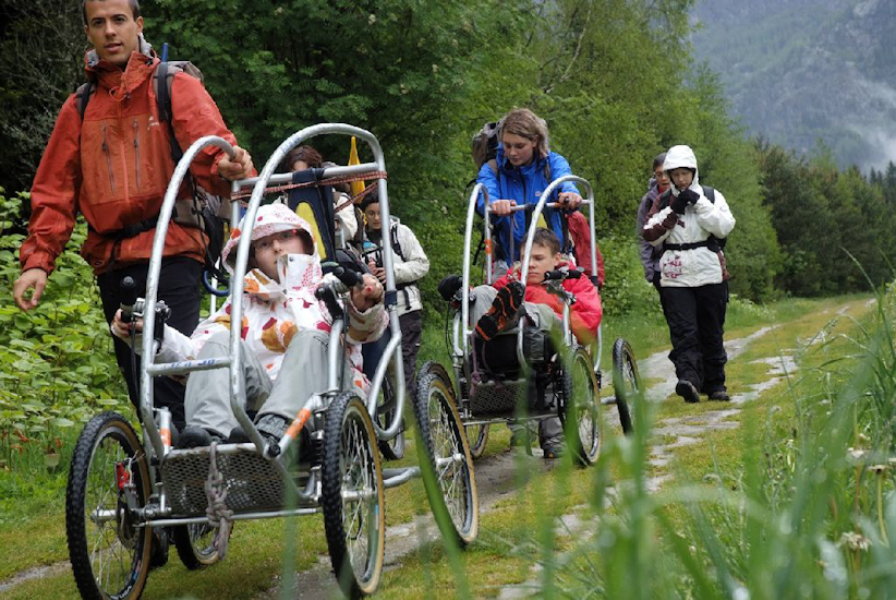 Et notre petite chenille continue son petit bout de chemin, c’est sportif dès le premier jour ! (Estelle et Antoine)