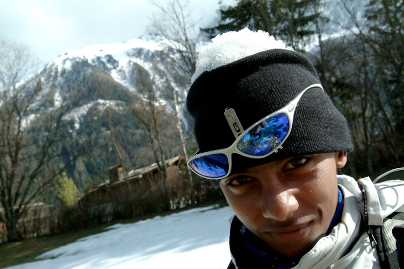 Je sais pas pourquoi mais depuis que je suis à Chamonix, j’ai froid à la tête !