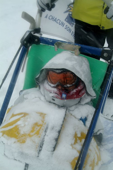 Oh ! Un bonhomme de neige dans un traineau ! Ce n’est pas courant !