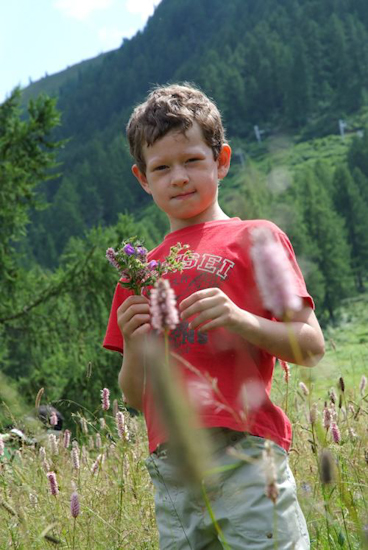 Tu veux des conseils au niveau confection de bouquets de fleurs Léo ? Je ne peux pas t’aider !