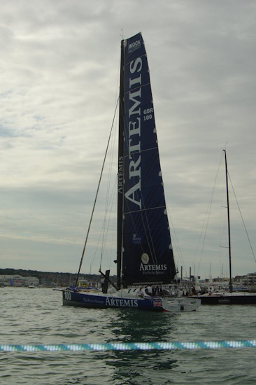 Artemis, juste devant nous au démarrage.