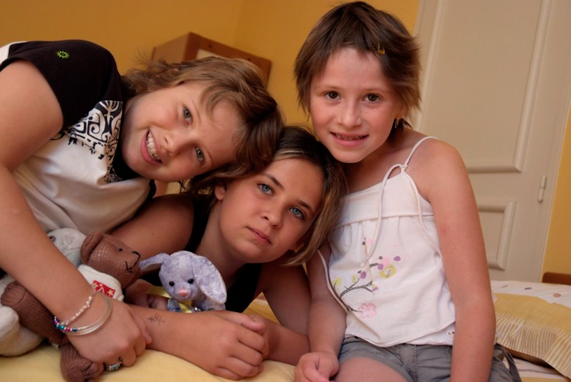 De retour à la maison, nous pouvons nous offrir un peu de répit dans les chambre. (Manon, Lauréna et Lauren)