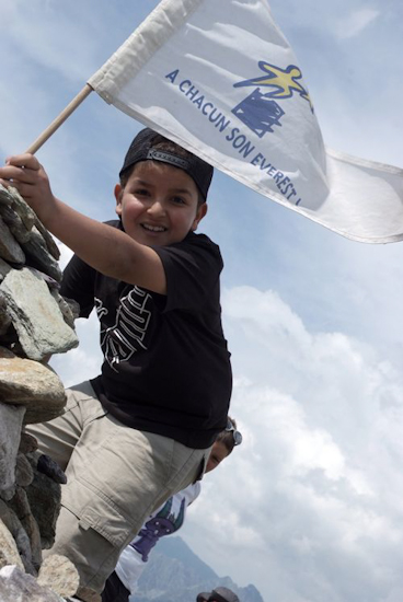 Et voilà Mohamed qui touche au but, on a atteint « notre Everest »!