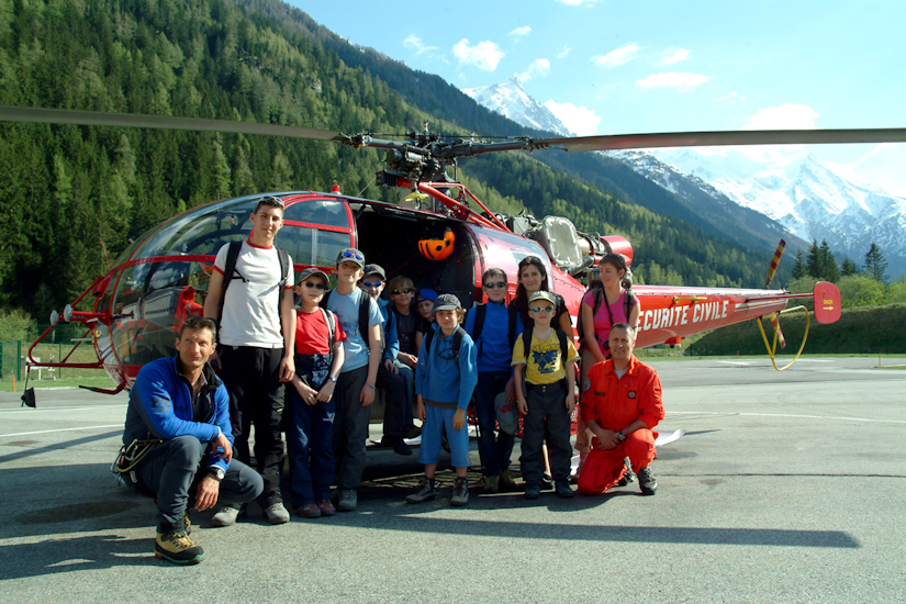 Et bien ça alors, pour une surprise ! Nous voilà en visite chez les secouristes en montagne, la classe !