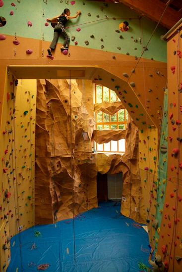 Après ça, Marie ne pourra pas aller plus haut dans cette salle !