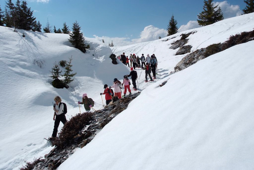 Virage superbement négocié par toute l’équipe, attention aux glissades !