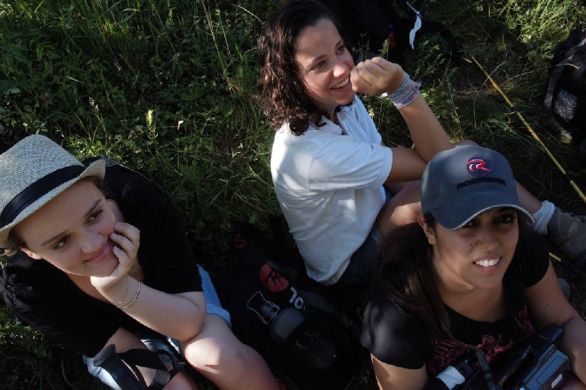 Au sol et au frais : Inès, Manon et Marie Alice !