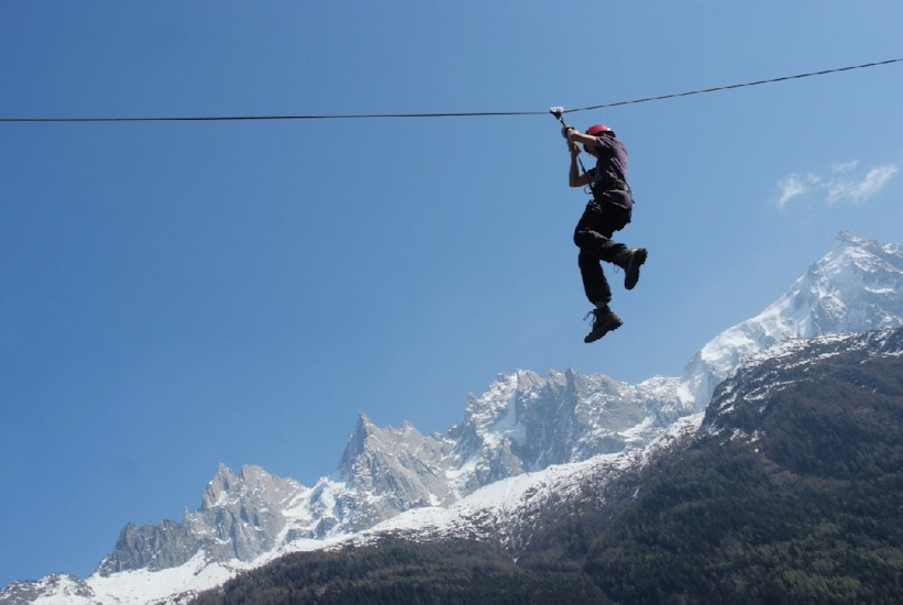 Descente vertigineuse devant les aiguilles de Chamonix !