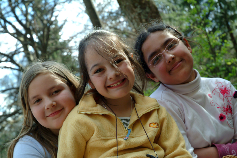 Et on récupère maintenant en profitant de la nature et on vous dit à demain ! (Soriane, Maya et Berfin).