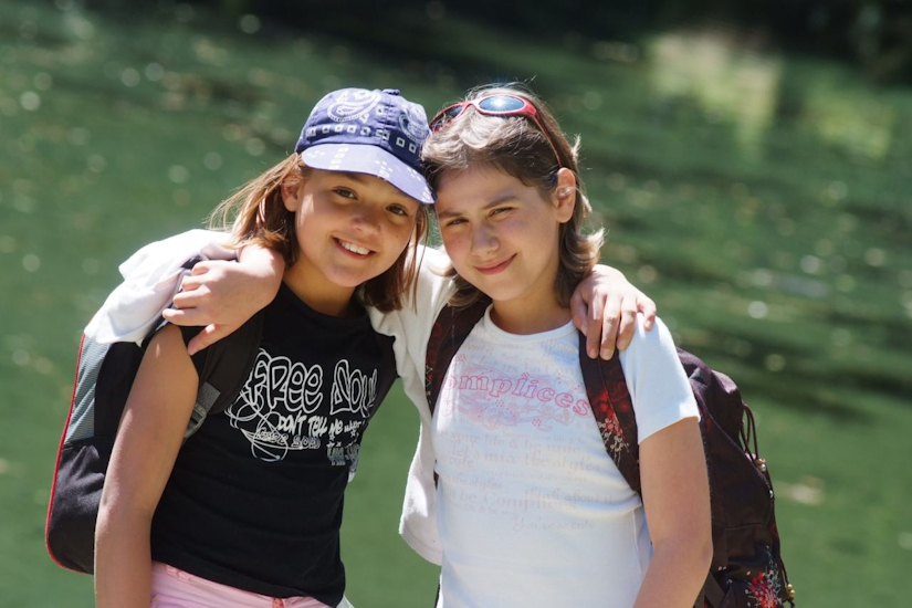 2 petites complices aux âmes libres… Demain, promis, une autres journée de stars !