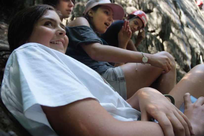 Quatre potes conquis par le spectacle : Laura, Marina, Bryan et Joffrey.