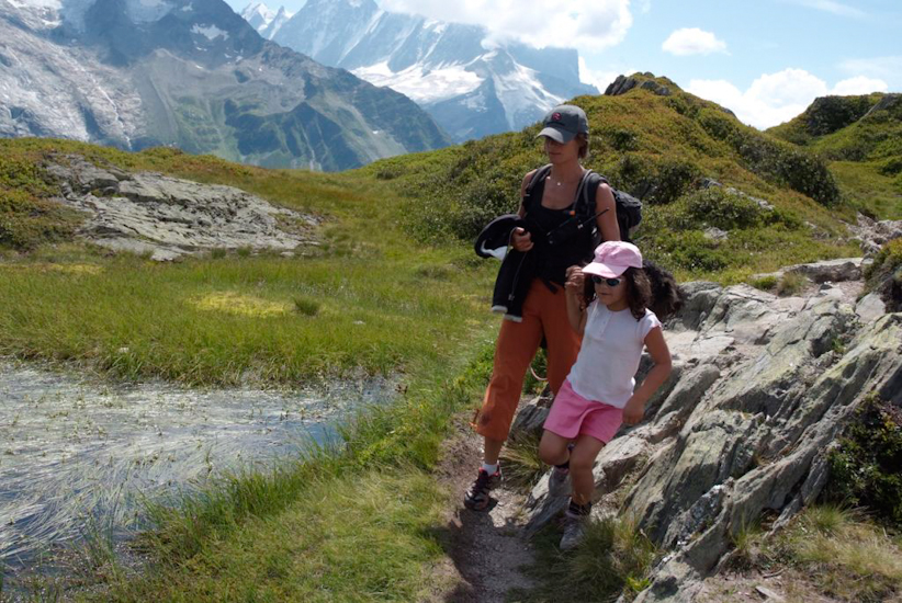 Toujours en forme, Claire descend aussi vite qu’elle est montée !