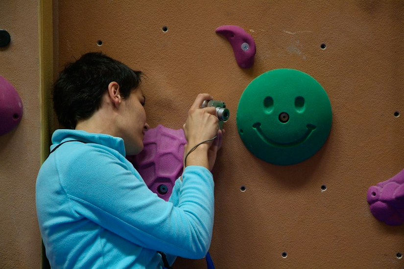 L’escalade, ça donne le sourire !…Mais ça peut faire perdre la tête… (Marie et son ami du jour : Smiley !)
