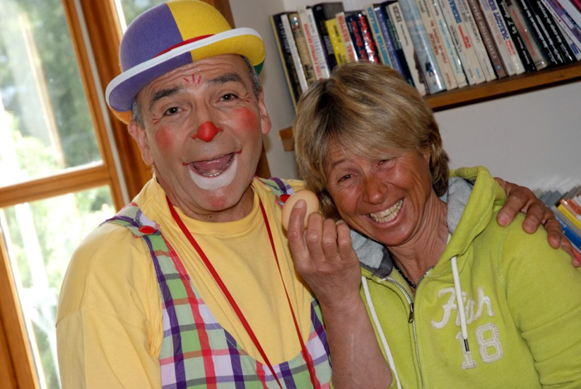 On finit la journée avec Kinou le clown qui fait perdre la tête à Christine !