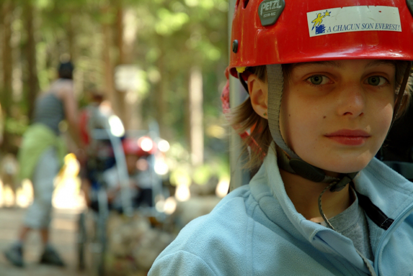 Juliette a l’air très concentrée, elle doit préparer mentalement la fin de sa course !