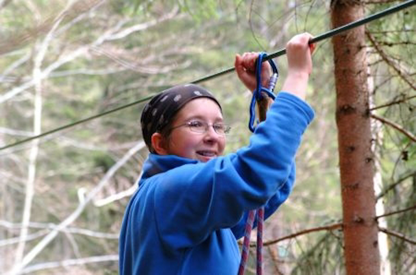 Une foret, un câble, un bon guide… Sarah sûre !