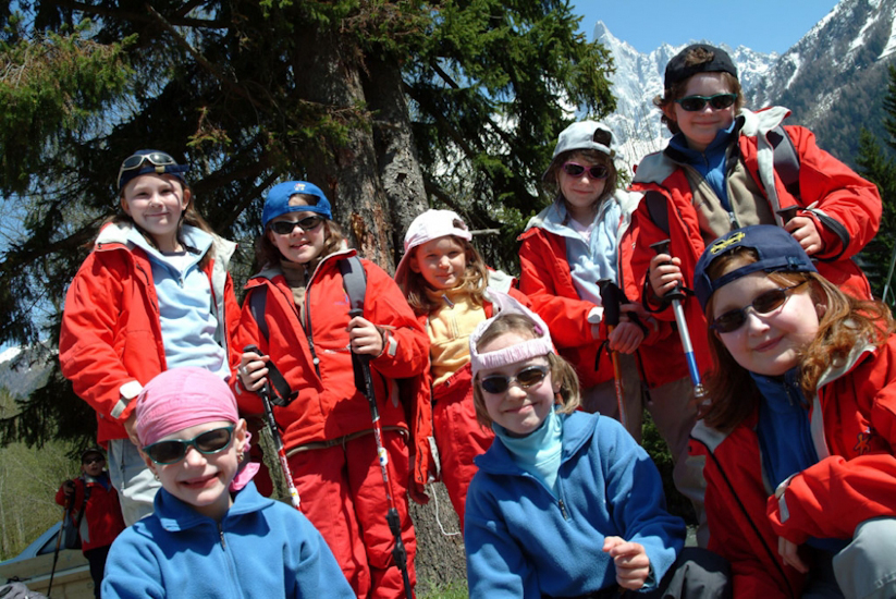 L’équipe des filles : Huit aventurières parties pour des sommets !