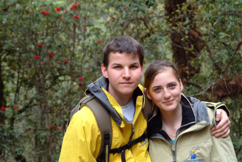 Pendant la redescente ; Rocco et Julie, nouvellement imprégnés de philosophie bouddhiste… / On the way back down, Rocco and Julie newly impressed with Buddhist philosophy