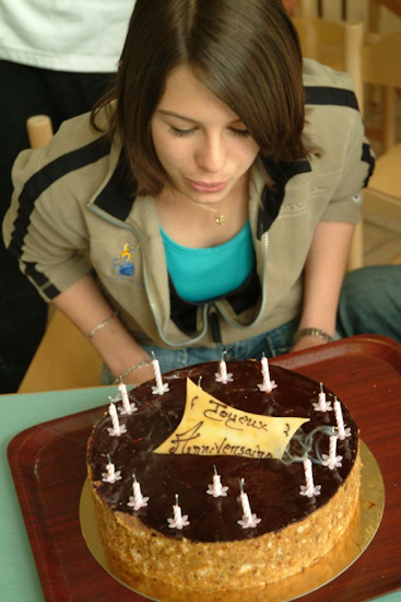Mais tout le monde est bien rentré ce midi pour fêter comme il se doit l’anniversaire de Coralie !!!