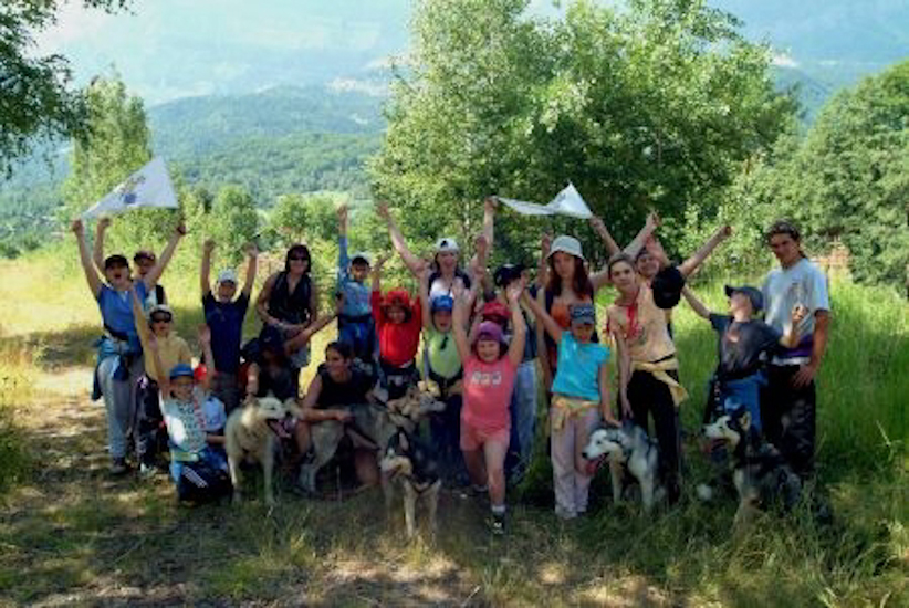 Début d’après-midi, tout le monde se retrouve à Servoz pour découvrir la Cani-rando.