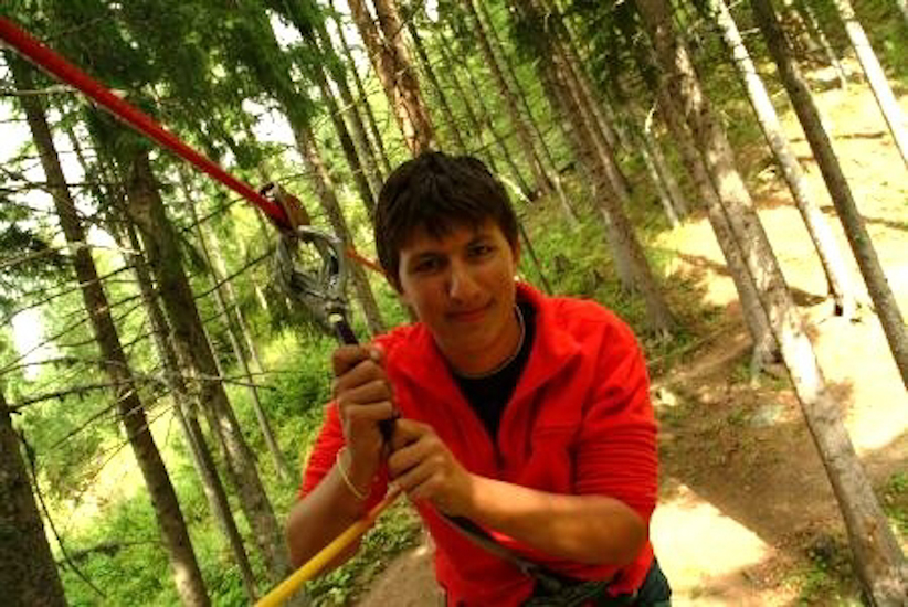 Qu’il est beau Michael au milieu des arbres ! On dirait Tarzan, sauf qu’il ne portait pas une fourrure polaire !