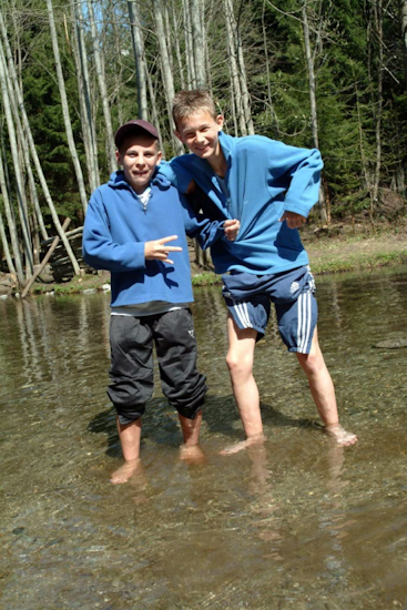 Eh oui, même à Chamonix on peut se baigner, enfin au moins tremper les pieds dans l’eau !