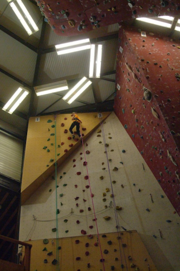 Plafond des performances ! Chacun s’appliquera à grimper au plus haut.