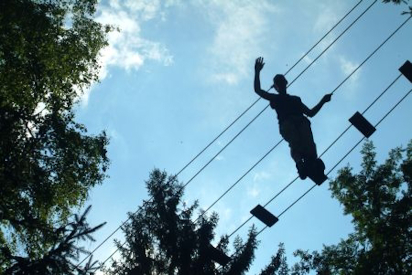Le fou qui se balade à 100 mètres dans les arbres, c’est Jonathan !