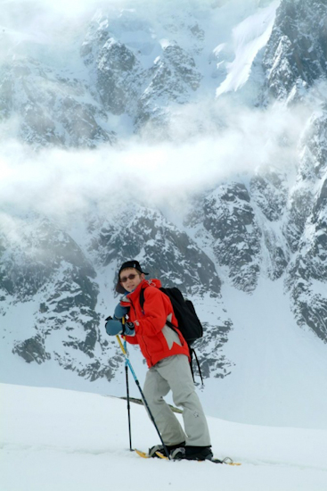 Tout semble parfaitement se dérouler pour Paul qui en profite pour admirer les montagnes…
