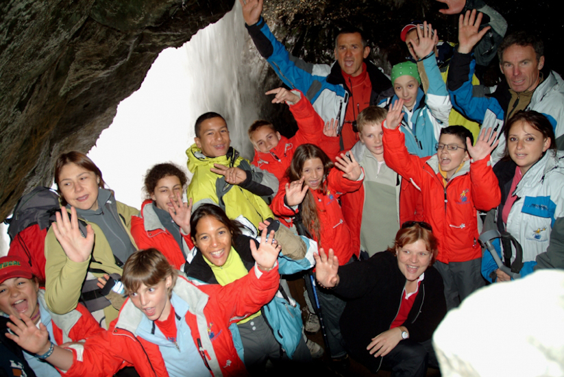 Et nous y voilà enfin ! Le sommet est une grotte cachée sous la cascade. Quelle surprise !