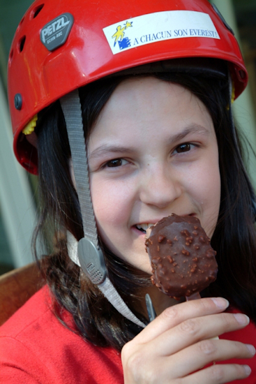 Petite pause glace bien méritée mais avec les casques car ce n’est pas fini !